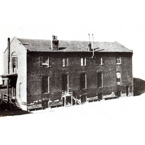 The law department shared a 34-by-80-foot building with a public chapel, a physical sciences laboratory, a lecture hall, an artist's workshop and a museum on Washington Avenue between Ninth and Tenth streets. Classes were held in this building until the department closed upon the death of its founder, Judge Richard Aylett Buckner, in 1847.